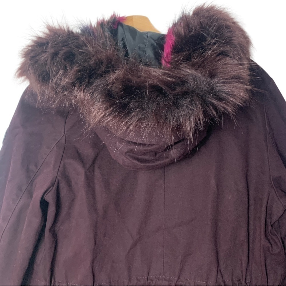 - Gianni Bini Burgundy Anorak Faux Fur Hood w/ Detachable Fur - Picture 9 of 15